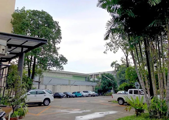 D-haus Ladprao 4*