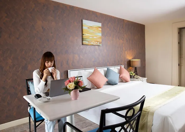 D-haus Ladprao 4*